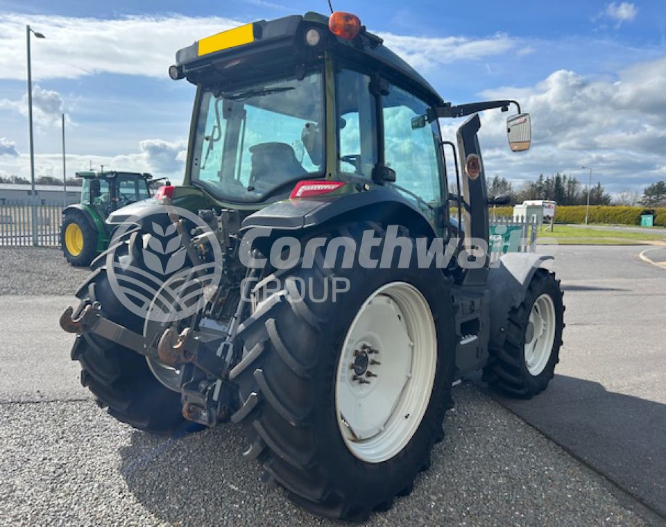 Valtra G115