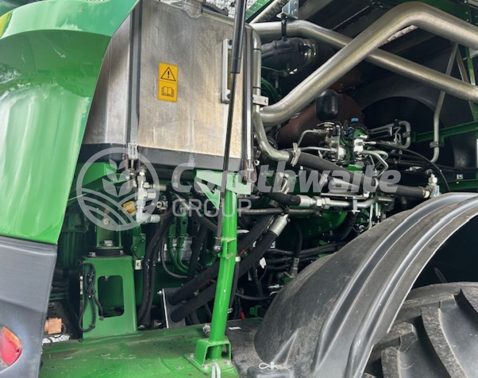 John Deere 8500