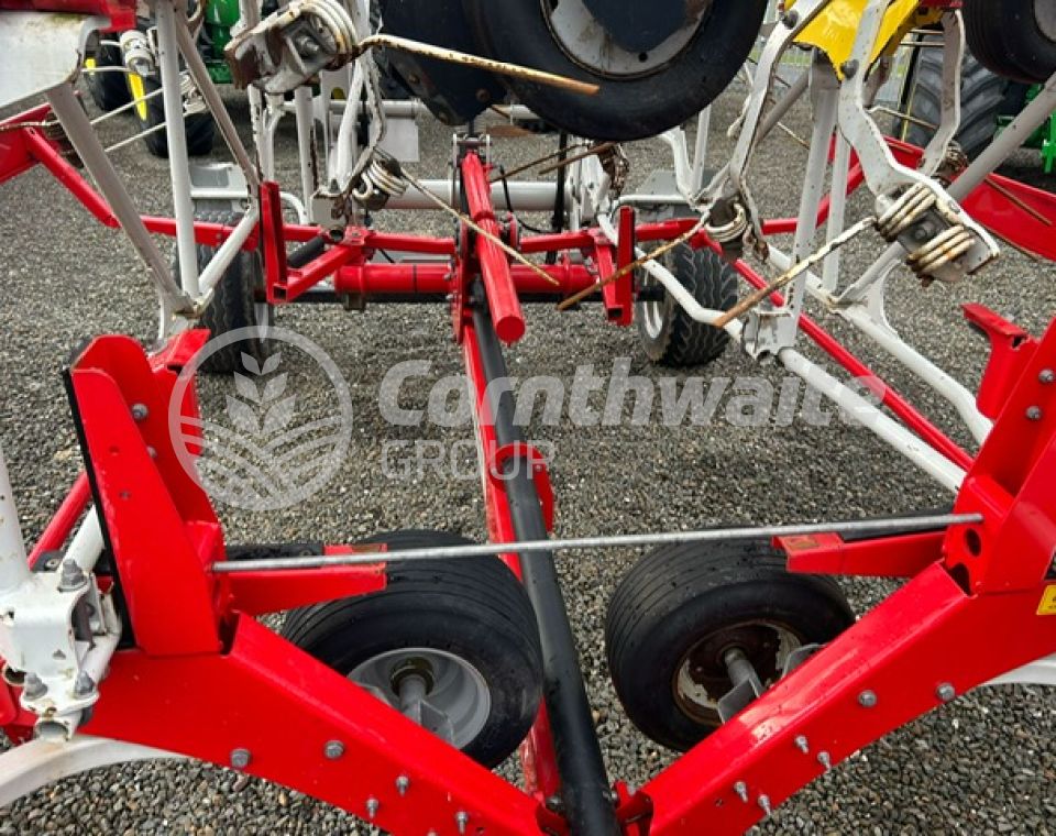 Pottinger 12.4T HIT Tedder