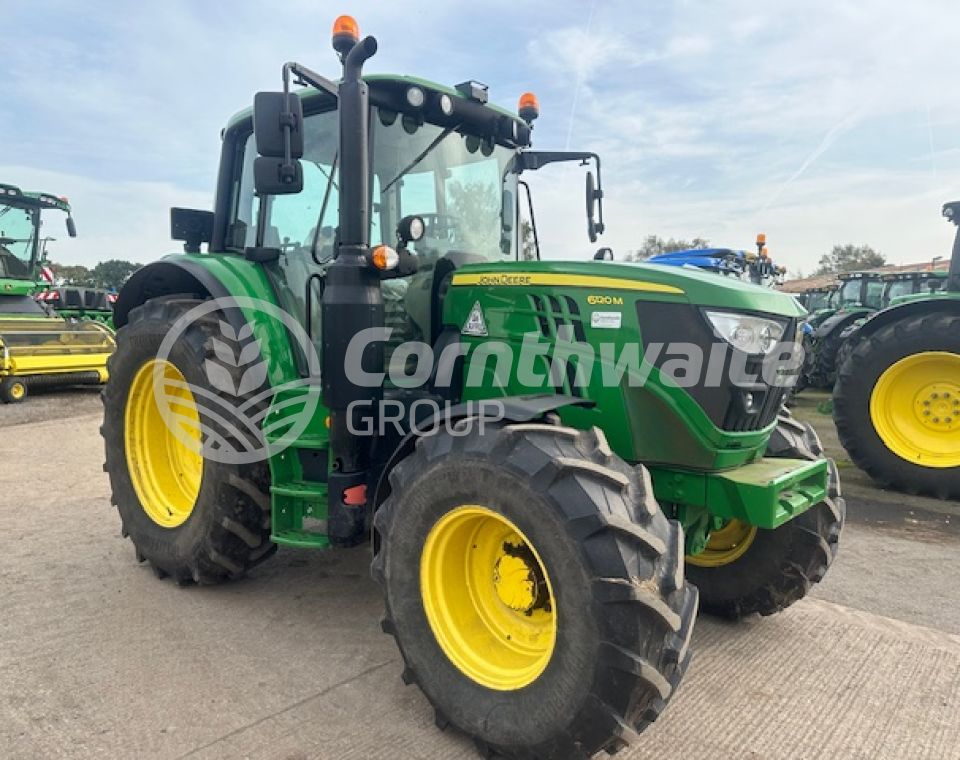 John Deere 6120M