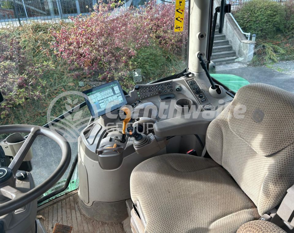 John Deere 6R 155