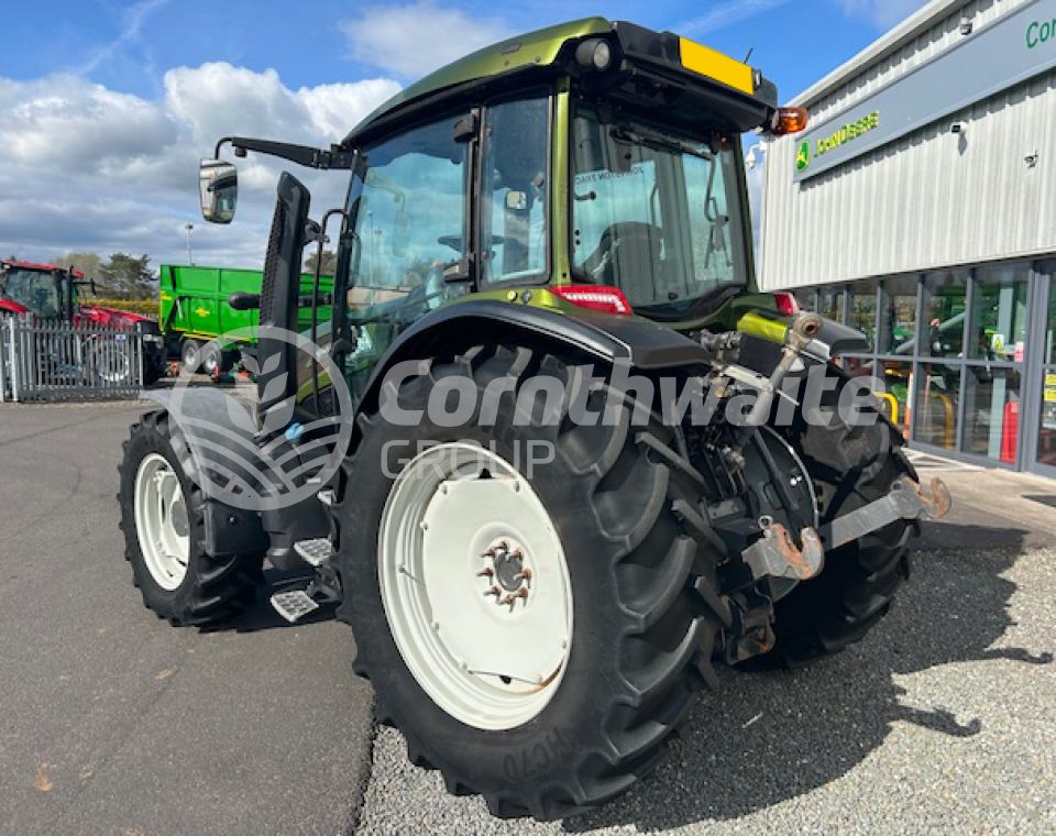 Valtra G115