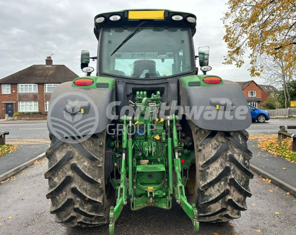 John Deere 6R 195