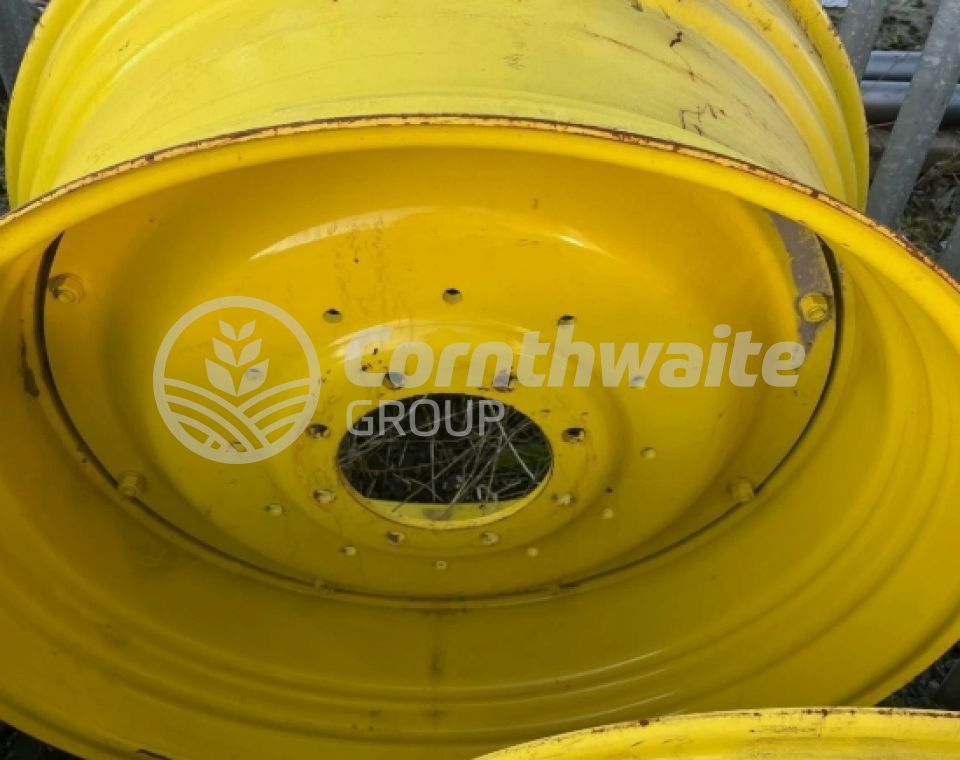 John Deere 18x38 Adjustable Rear Wheels 8-275 Fixing