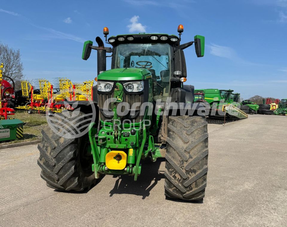 John Deere 6R 250