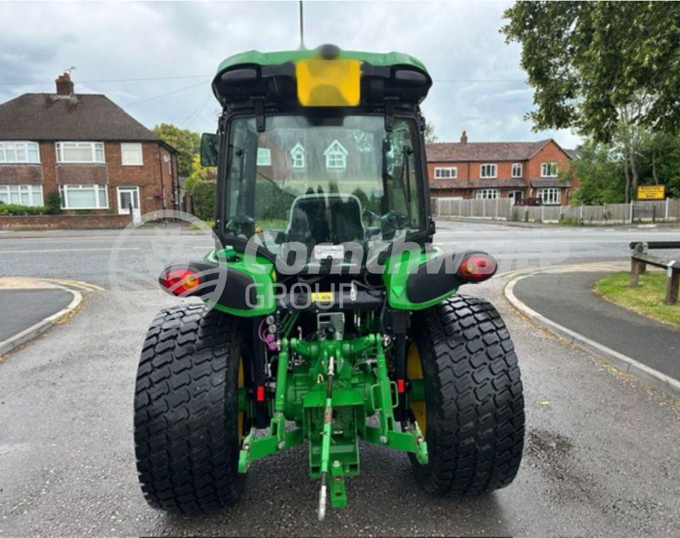 John Deere 4066R