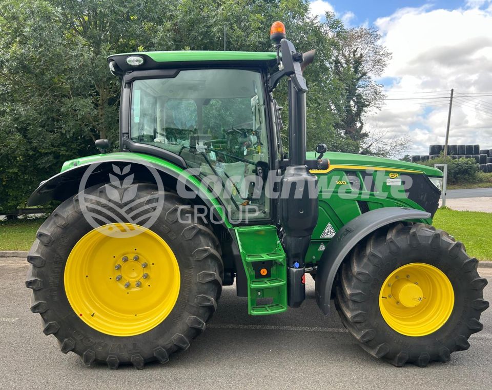 John Deere 6R 140