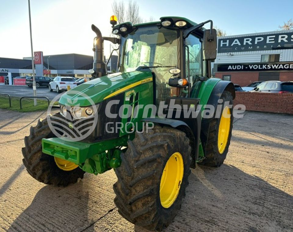 John Deere 6120M