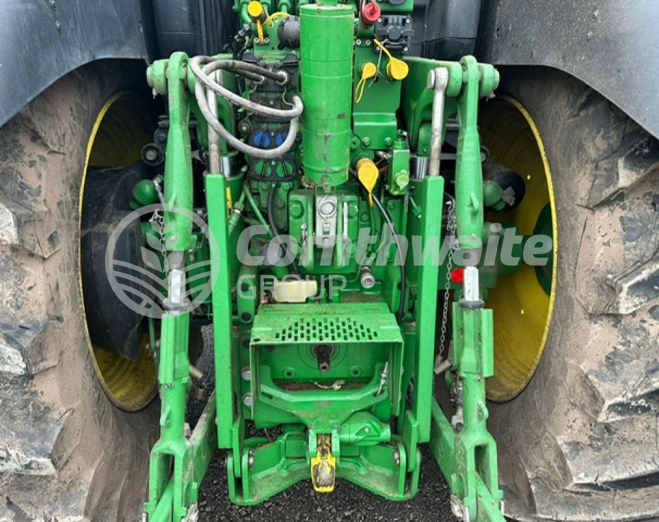 John Deere 6R 195