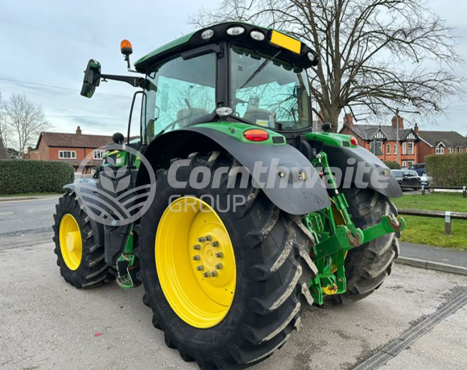 John Deere 6R 195