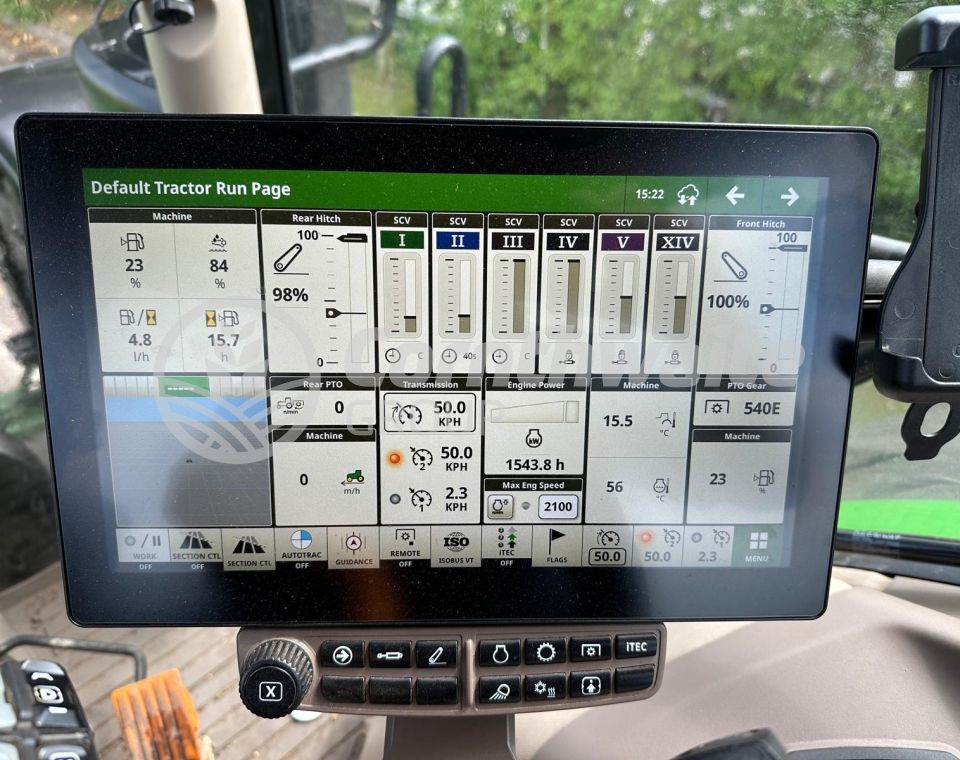John Deere 6R 215