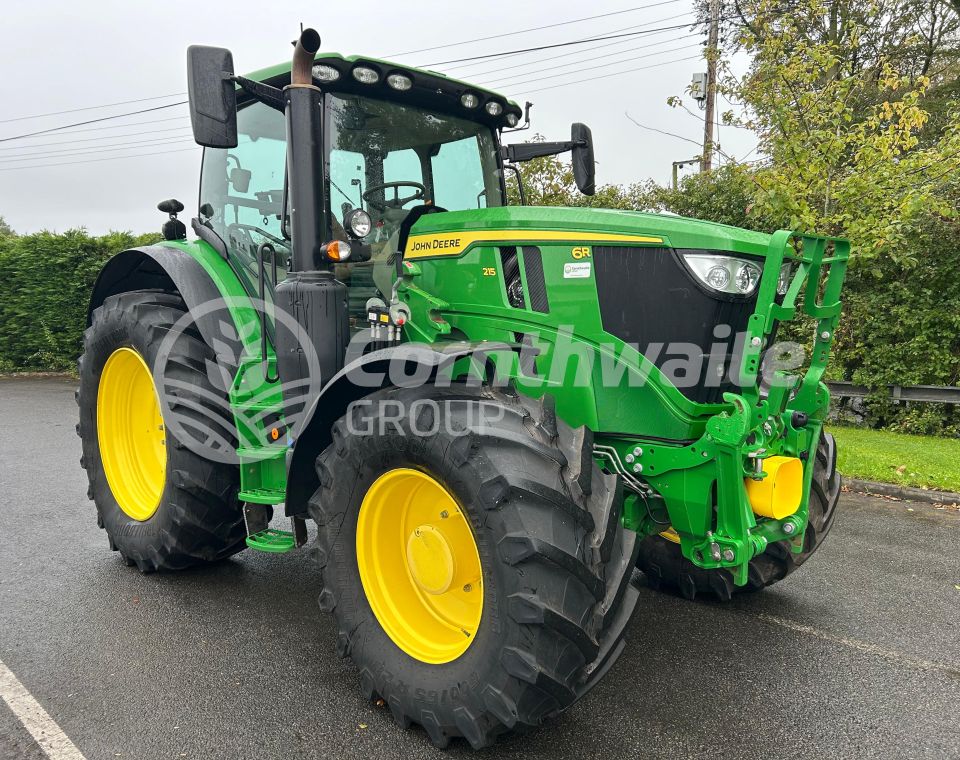 John Deere 6R 215