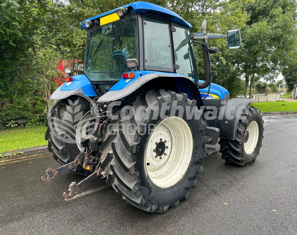 New Holland TM140