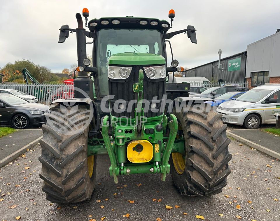 John Deere 6R 195