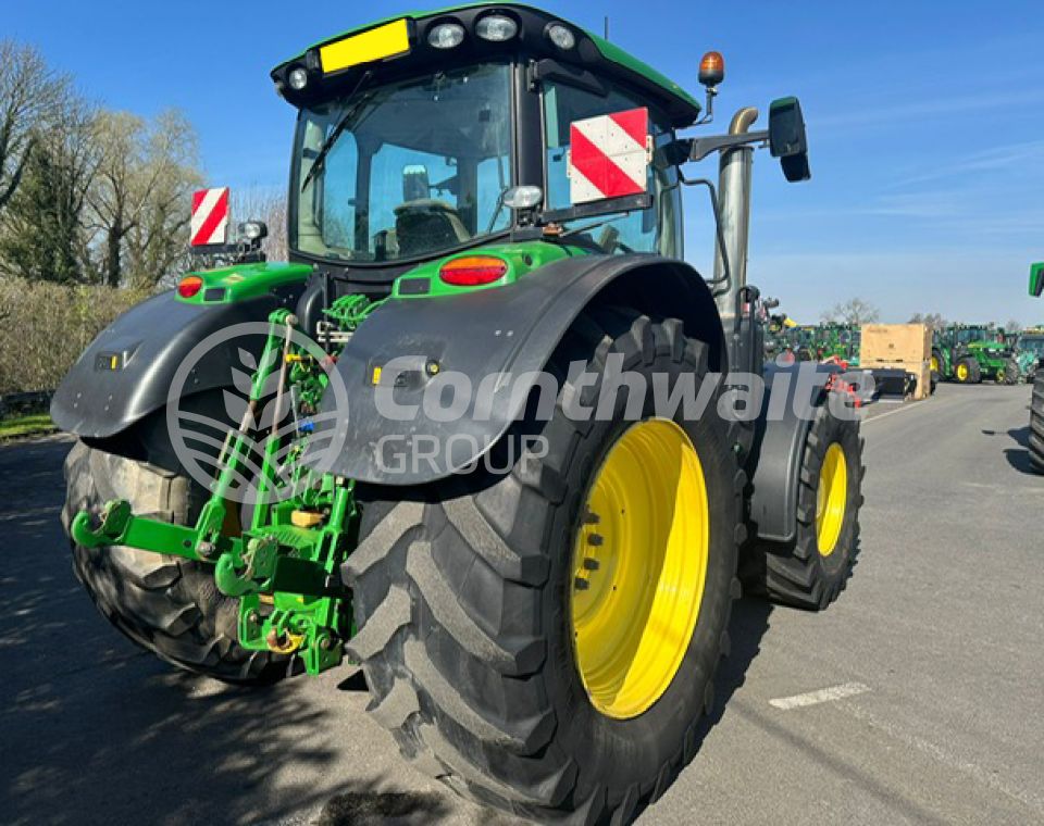 John Deere 6R 195