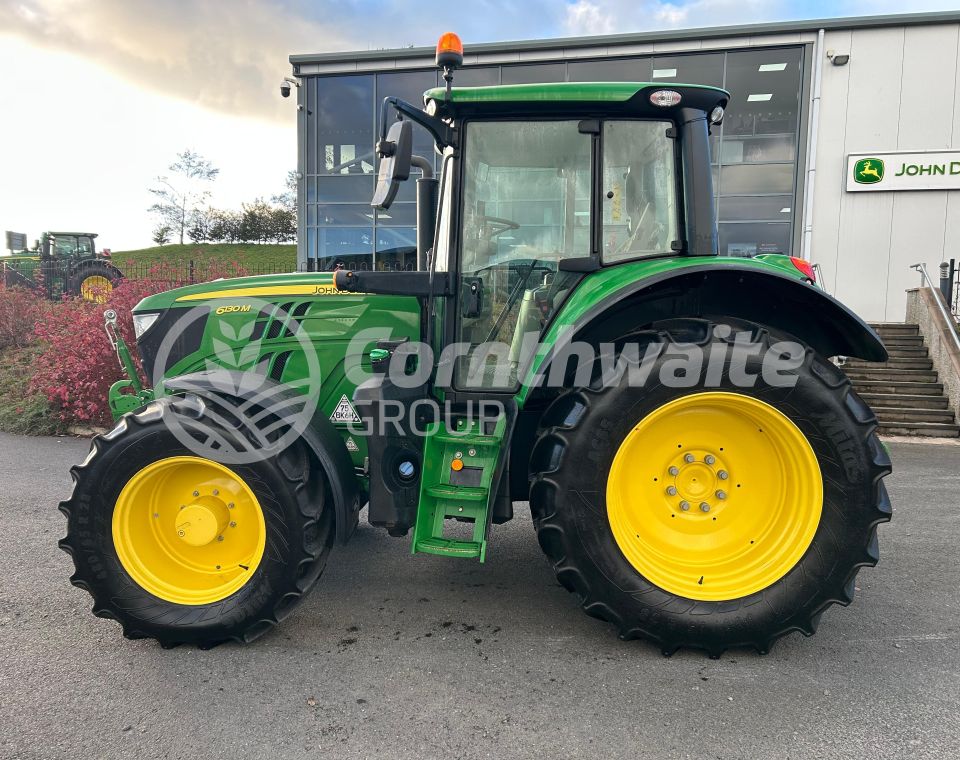 John Deere 6130M