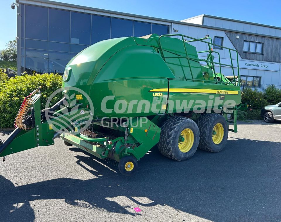 John Deere L1533