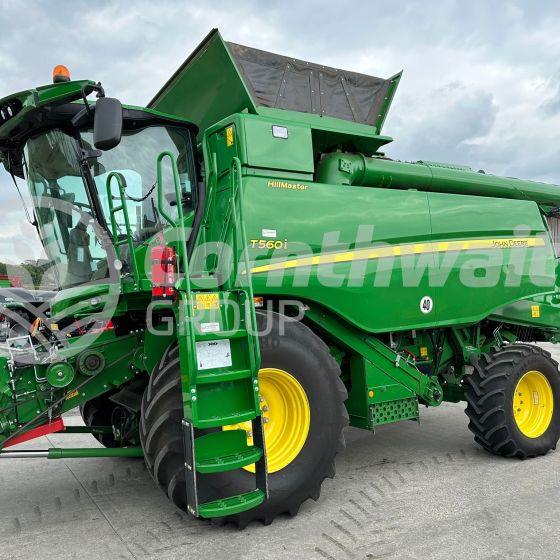 John Deere T560i