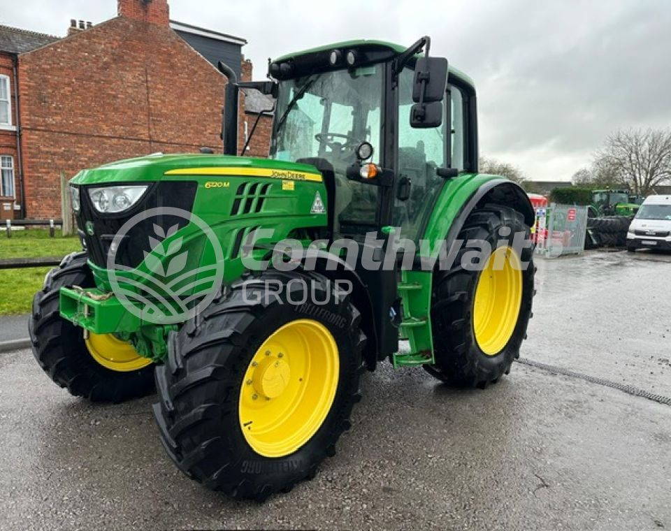 John Deere 6120M