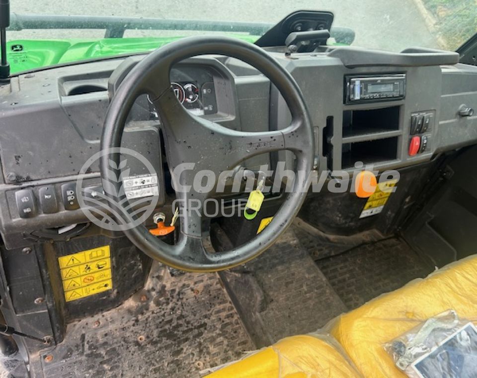 John Deere 865M