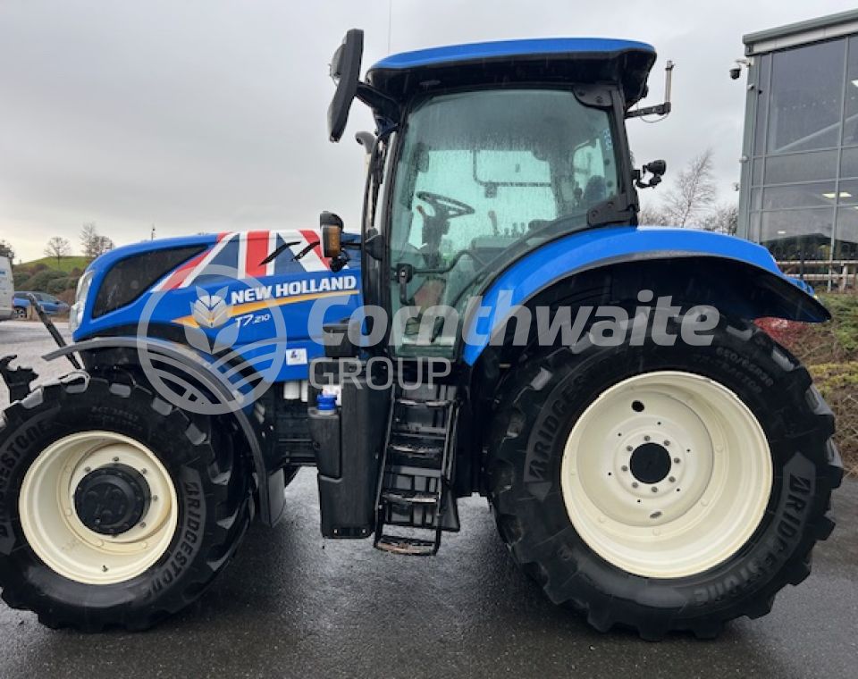 New Holland T7 210