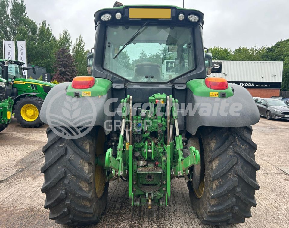 John Deere 6120M