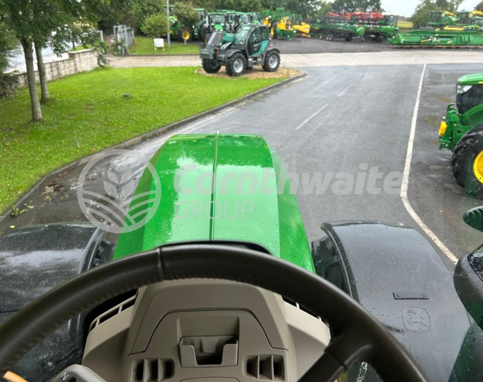 John Deere 6R 250