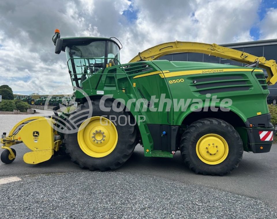 John Deere 8500