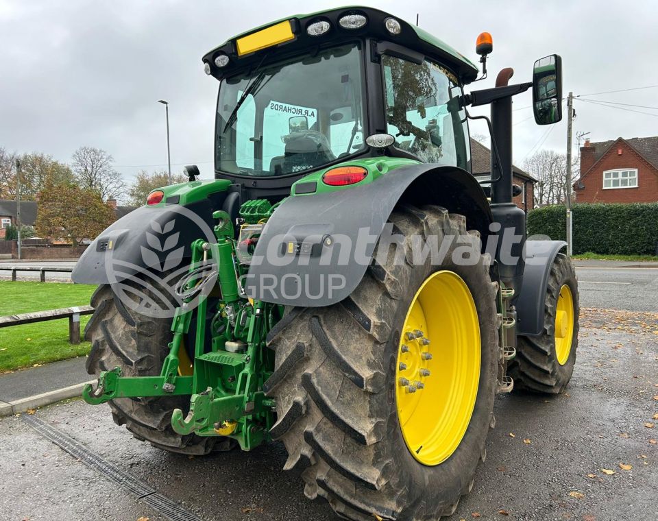 John Deere 6R195