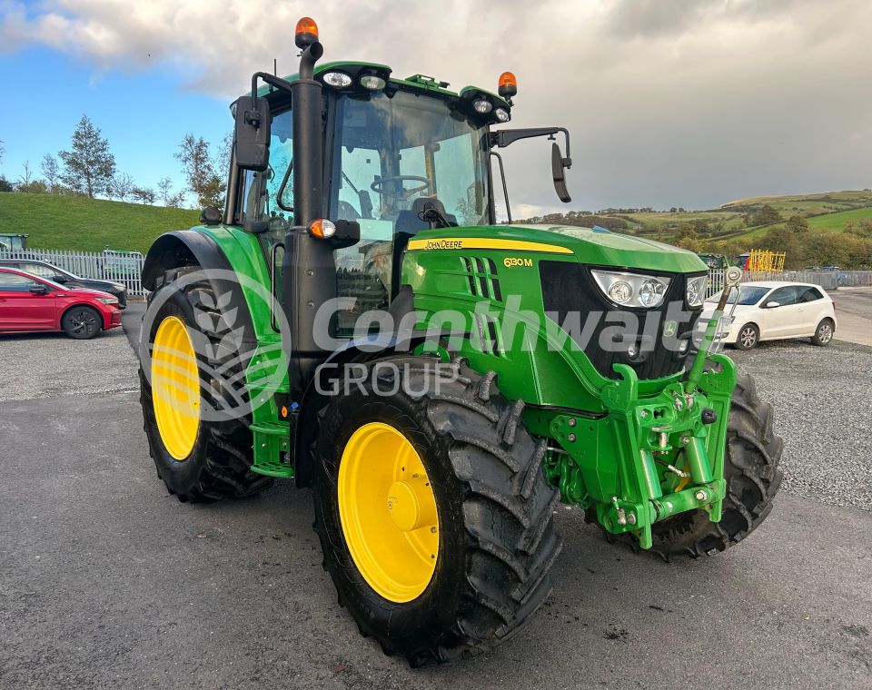 John Deere 6130M