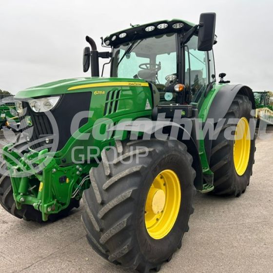 John Deere 6215R