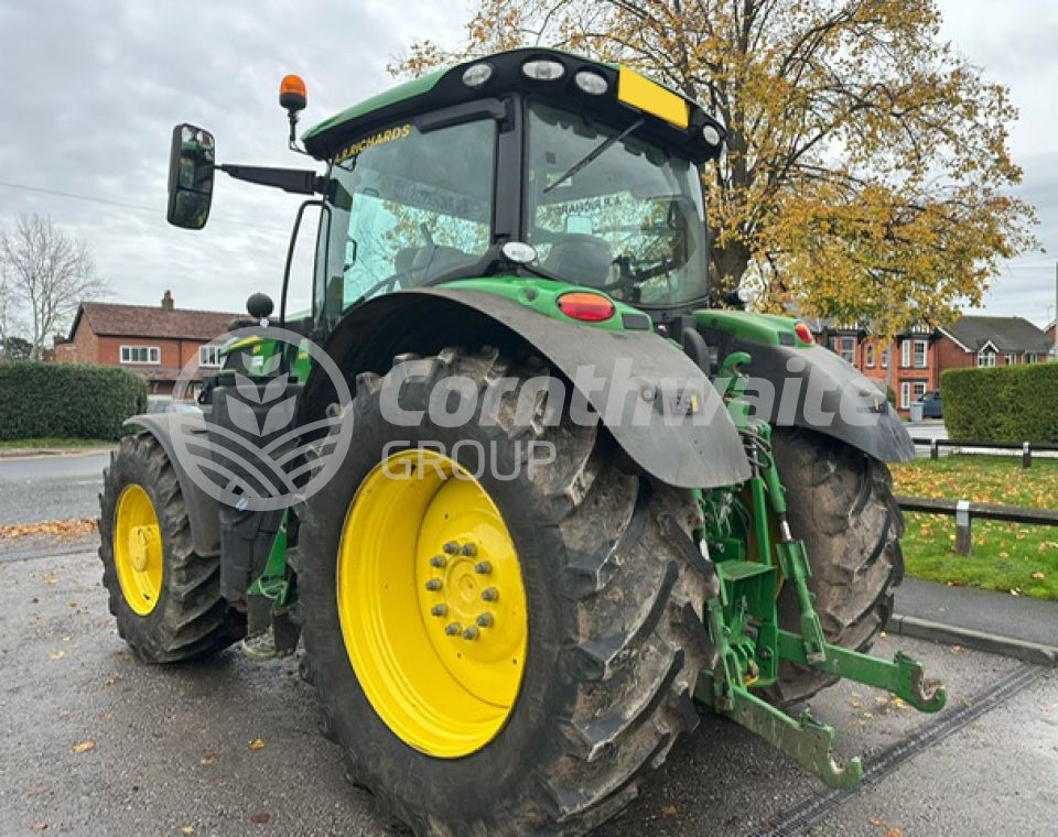 John Deere 6R 195