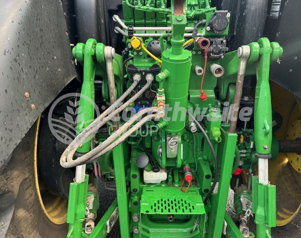 John Deere 6R 155