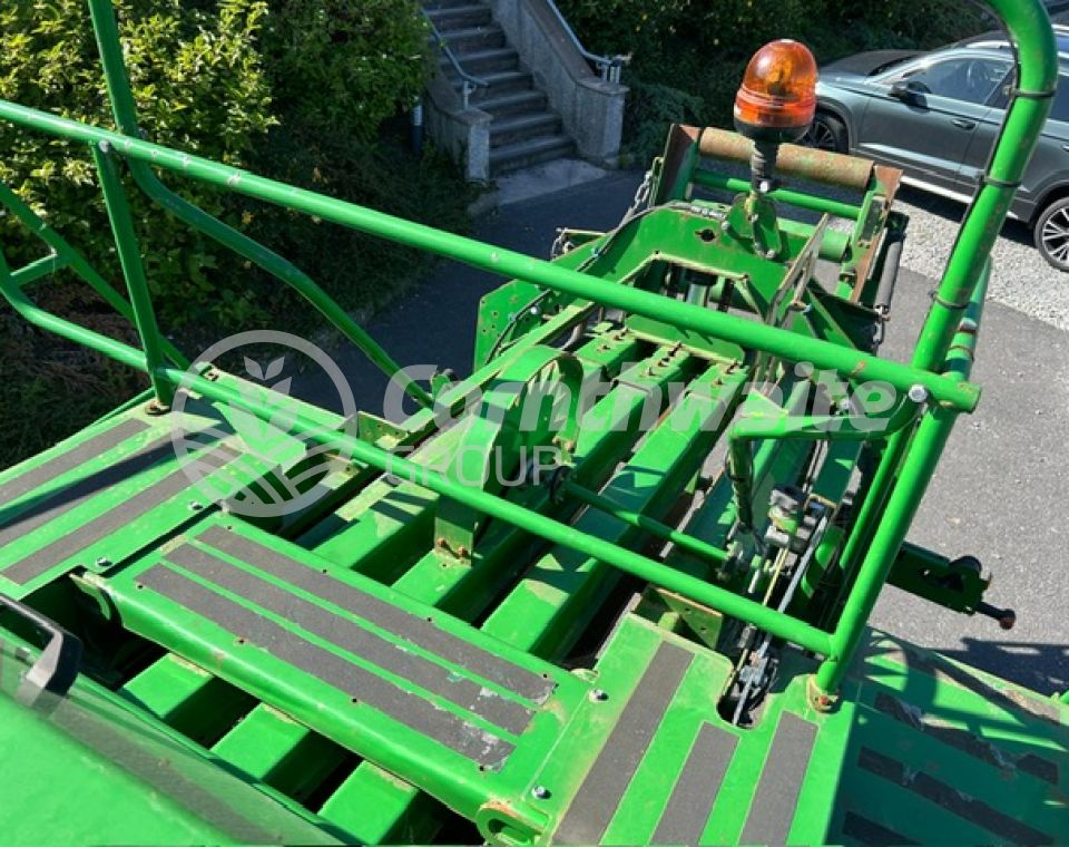 John Deere L1533