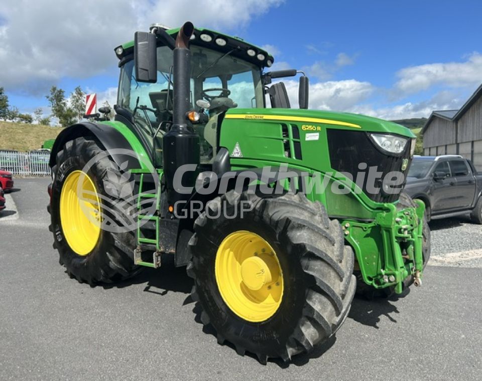 John Deere 6250R