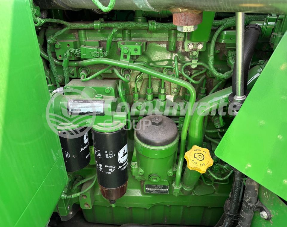 John Deere T560i