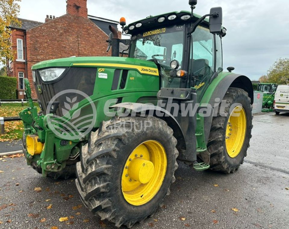 John Deere 6R 195