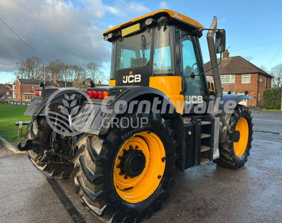 JCB Fastrac 3230