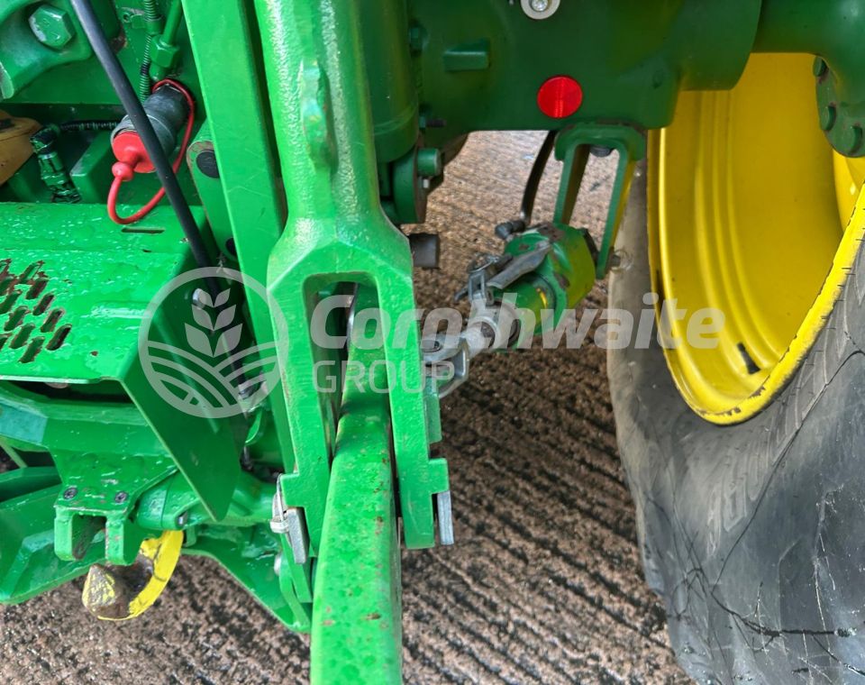 John Deere 6175R