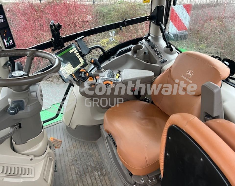 John Deere 6R 250