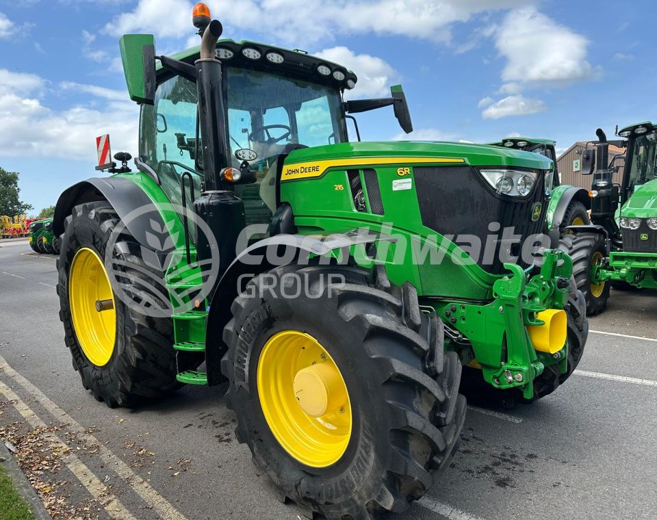 John Deere 6R 215