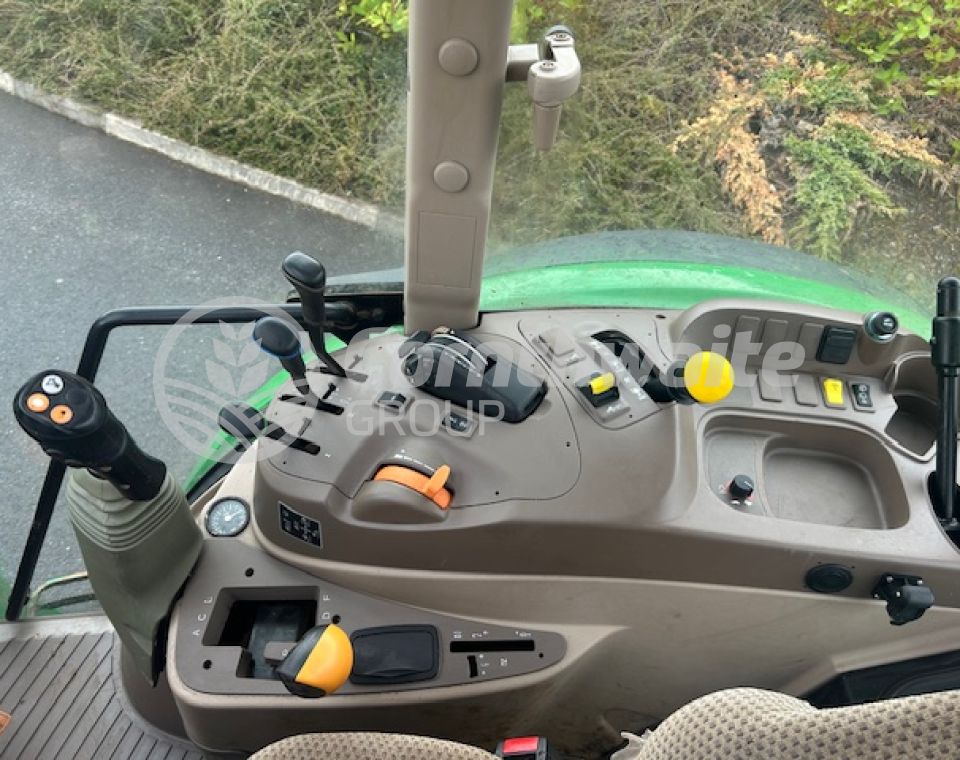 John Deere 6115MC