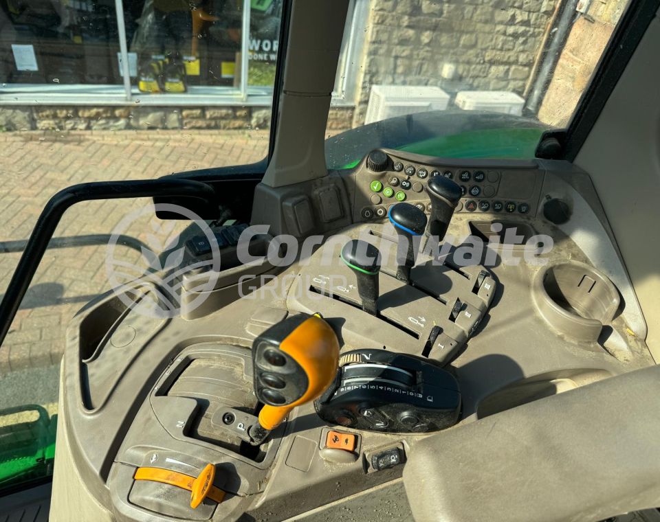 John Deere 6155M