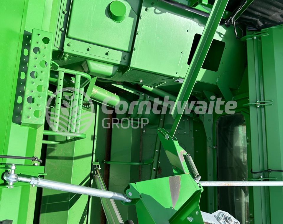 John Deere T560i