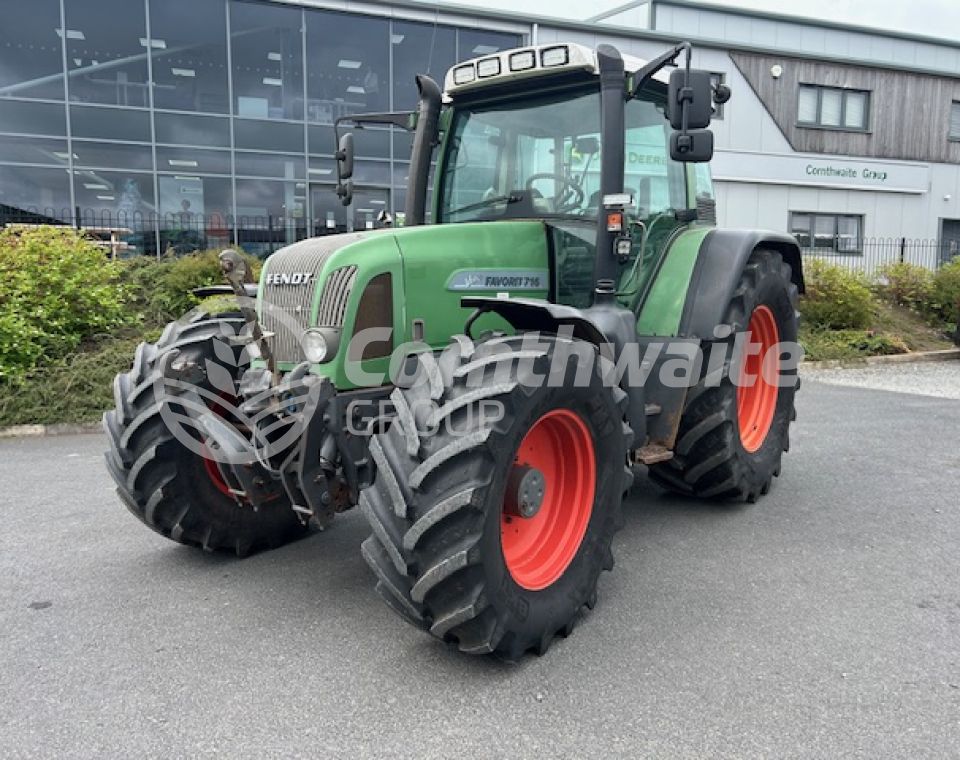 Fendt FAVORIT 716 VARIO