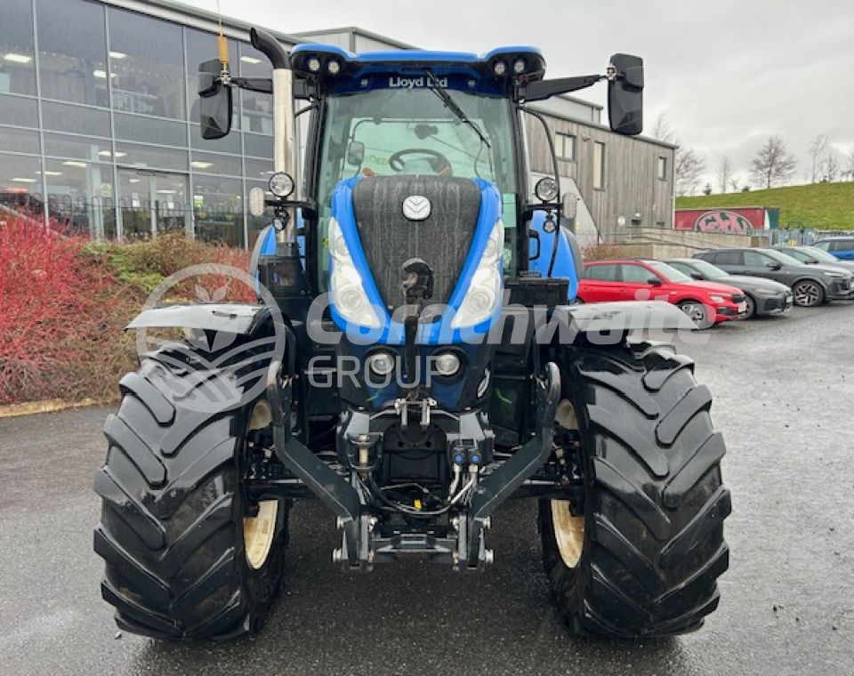 New Holland T7 210