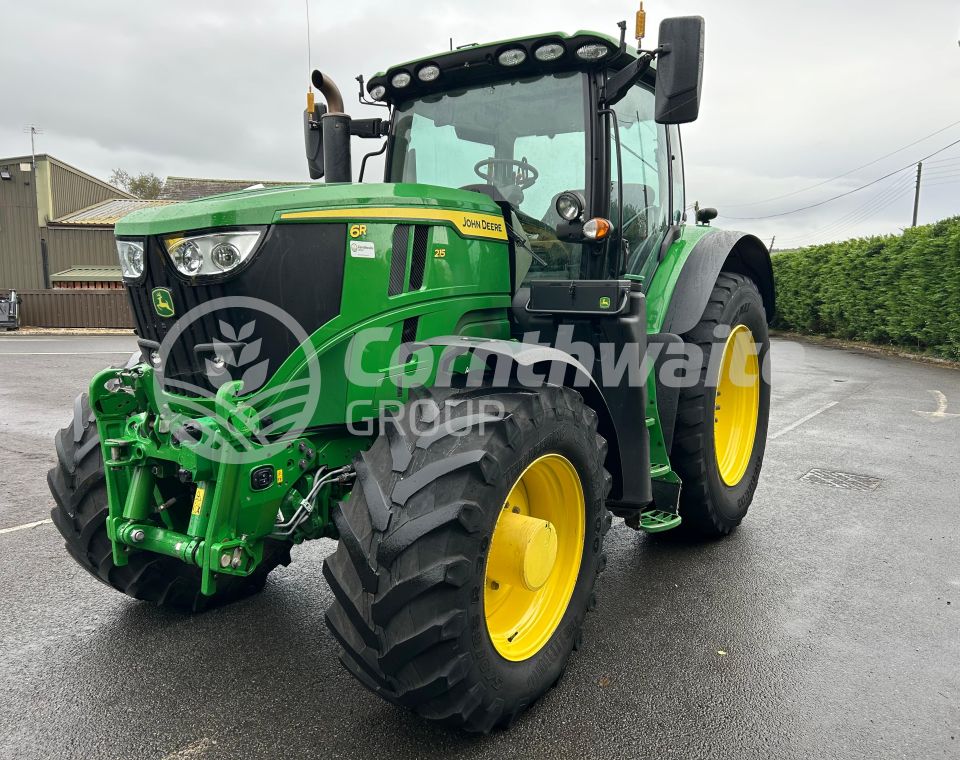 John Deere 6R 215