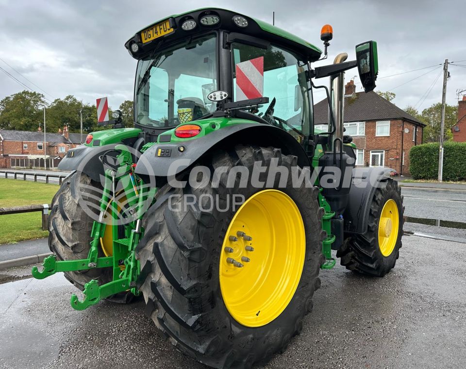 John Deere 6R155    