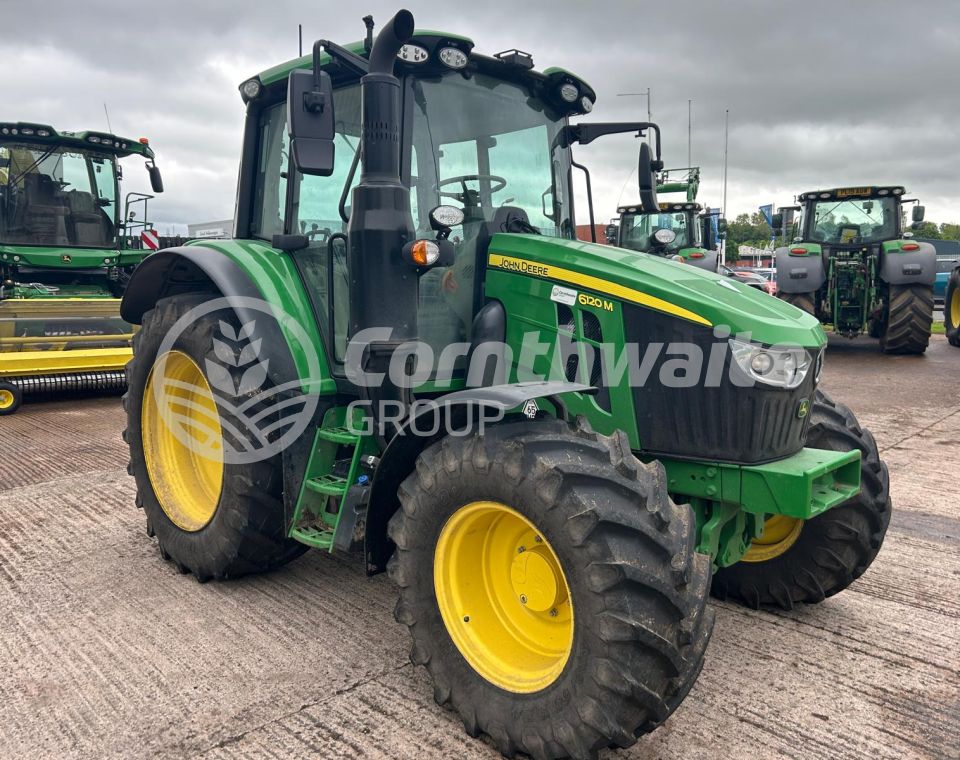 John Deere 6120M
