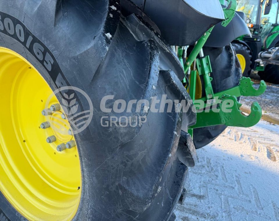 John Deere 6R 120